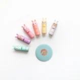 Lipbalms_35cf221e-de3a-461f-9470-ed7fb5ba3bd3